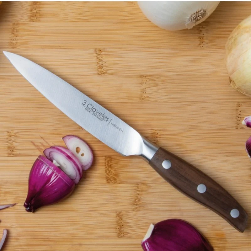 Cuchillo Utilitario 3 Claveles Norden 13 cm – Mango Roble y Acero Inoxidable