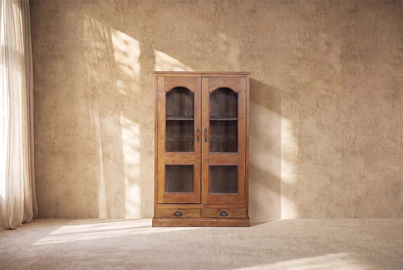 Vitrina de madera estilo artesanal 90x35x144cm - Indian Treasures