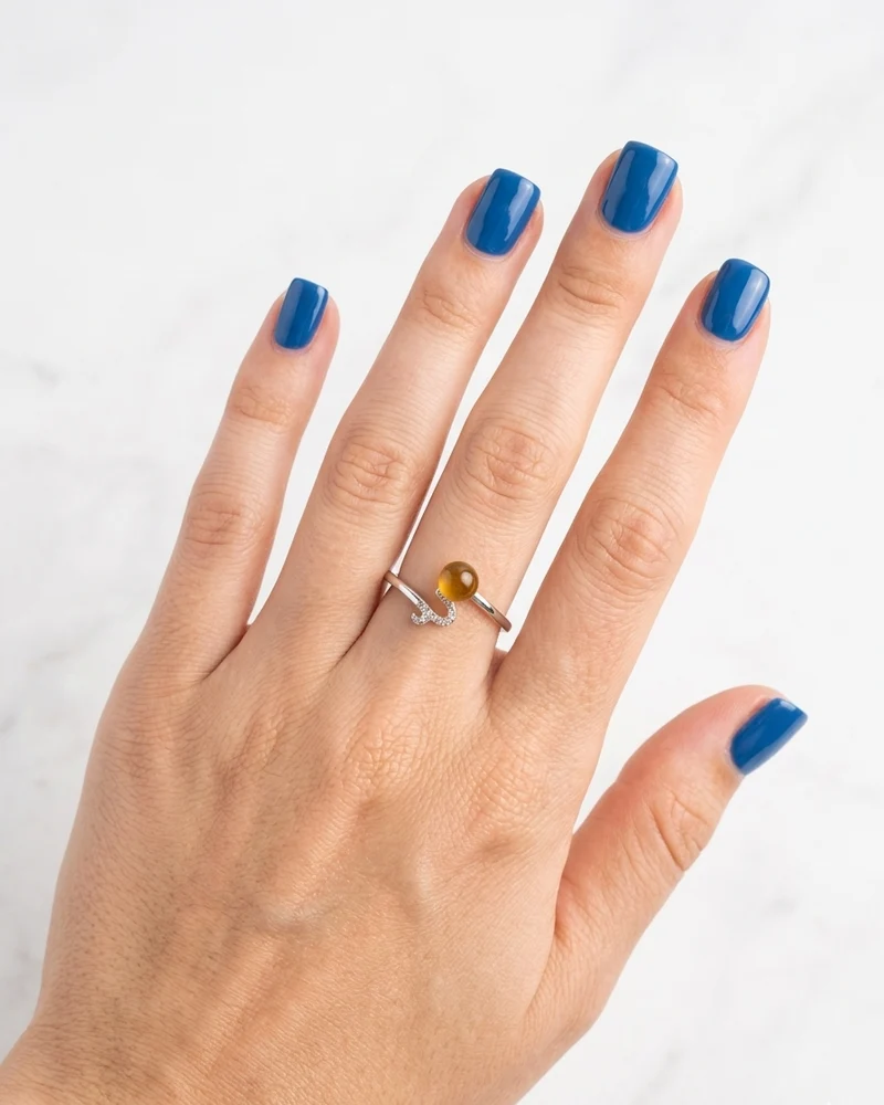 Anillo plateado de citrino