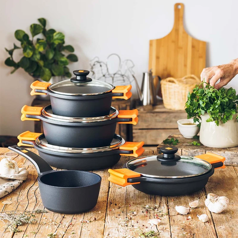 Batería de cocina 9 piezas Efficient