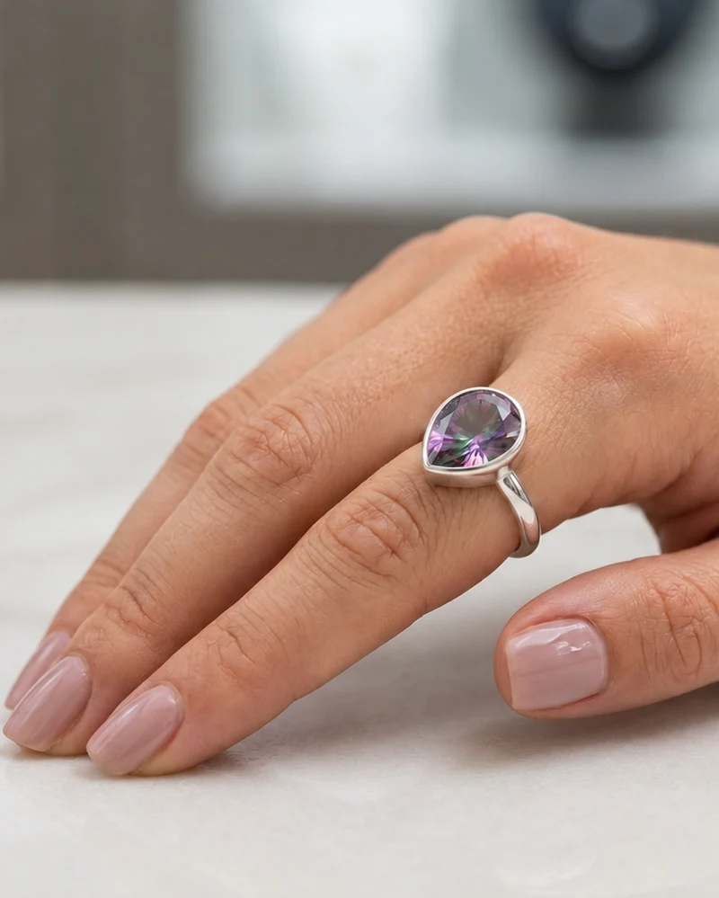 Anillo Gema Facetada Topacio Místico